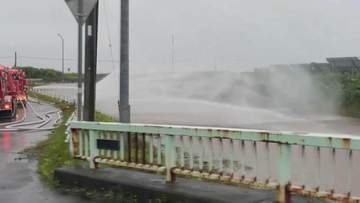 太平洋側で大雨被害　JRも運休するなど3連休に影響　20日明け方まで土砂災害などに注意