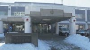 工場でフォークリフトにはねられた男性（71）が死亡　北海道苫小牧市