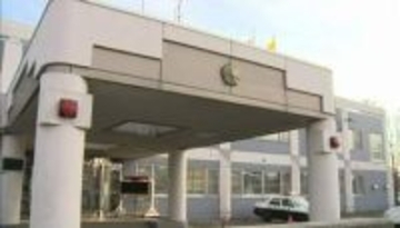 高さ約５mの屋根の上から転落か　張り替え作業していた46歳男性が頭から流血　搬送先の病院で死亡　屋根には複数の穴が…北海道苫小牧市