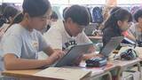「学びを助けるデジタル教科書　英語はネイティブの発音を聞く、算数は立体図形を理解しやすく…専門家「紙とデジタルのベストミックス目指す」」の画像1