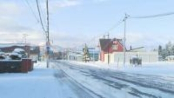 雪景色の『こどもの日』北海道枝幸町は凍える朝に…滝上町は記録的降雪、夏タイヤに交換した人は要注意　5日晴れるも日本海側は強風注意