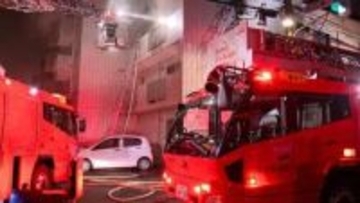 札幌市東区の住宅街で火事　３０代の女性が病院に搬送