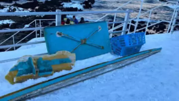 不明4人の捜索続く　ヒラメ漁に出た漁船転覆か　海岸で木箱、ライフジャケットなど見つかる　北海道せたな町