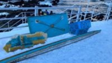 不明4人の捜索続く　ヒラメ漁に出た漁船転覆か　海岸で木箱、ライフジャケットなど見つかる　北海道せたな町