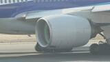 「新千歳空港で羽田発の全日空機がエンジン1つ止めて着陸、一時滑走路に消防車など待機「エンジンオイルの温度上昇表示」乗客乗員323人無事」の画像1