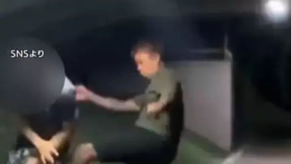 うずくまる男性の顔面を何度も蹴り上げ踏みつけ…投稿動画をきっかけに捜査　暴行容疑の31歳男「間違いない」たばこを片手に腕立て伏せやスクワットを強要？