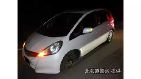 【乗用車タイヤ脱落】走行中にガタガタと異音発生し、直後に左前輪が脱落　前日に自身でタイヤ交換　北海道八雲町