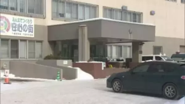 「パニックになって逃げた」酒気帯び運転で22歳の男を逮捕　パトカーから200メートル逃走　その後スリップし消火栓に衝突