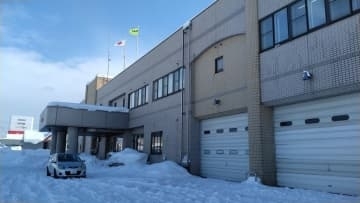 客の男（44）が閉店した飲食店に居座り…女性アルバイト2人の顔面殴打か「突き飛ばしましたが、殴ったりはしていません」北海道岩見沢市