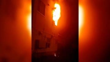 「爆発音がして女性が倒れている」札幌北区で建物火災１人搬送