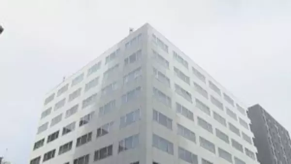 札幌の中学校教師、体罰で減給3か月…外靴を脱がせ、その裏底を生徒の左頬から胸元などにこすりつける　体罰での懲戒処分は2度目