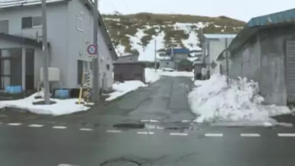 軽トラックを物色し逃走、27歳男性に軽傷負わす　強盗傷害容疑で22歳の男を逮捕「まちがいありません」北海道苫前町