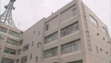 【なぜ？】面識ない70代女性宅の風除室や玄関のガラスを破壊・侵入　函館市の20歳大学生を逮捕　破壊した際に自らの指を負傷⇒病院搬送