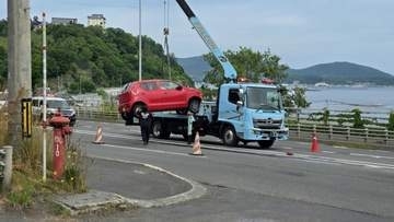 小樽市の国道5号で車どうしが衝突　男性1人がけがをして病院搬送　どちらかの車がコンビニから国道へ出ようとした際に衝突か