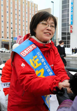 ＜候補走る　衆院選道4区＞①　佐々木明美氏（65）＝共産新　「声上げ動く大切さ」胸に