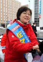 ＜候補走る　衆院選道4区＞①　佐々木明美氏（65）＝共産新　「声上げ動く大切さ」胸に
