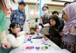 途上国の現状や共生学ぶ　札幌で国際協力フェスタ　手工芸品販売、パネル展示