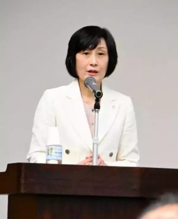 JAL初の女性社長・鳥取氏「性別問わず個人で勝負」　札幌で講演