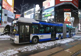 連節バス、冬道走行も「支障なし」　新交通導入へ札幌市が試験