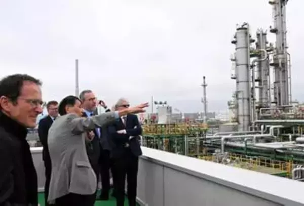 駐日EU大使らが北海道入り　苫小牧CCSセンターなどを視察