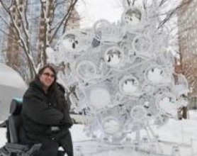 車いす77台で巨大アート　さっぽろ雪まつり会場に登場