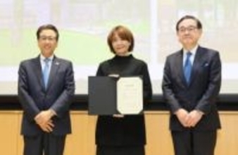 ヤマザキマリさん、北大「こども本の森」名誉館長に　「ご縁に感謝」