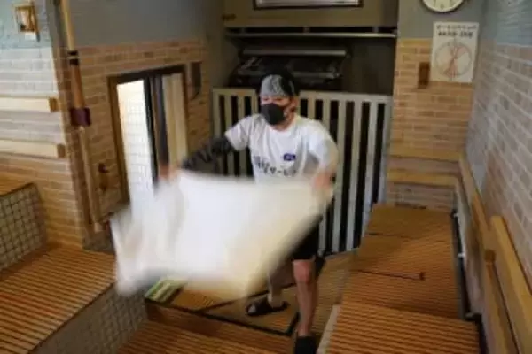 札幌・湯屋サーモンの熱波師・熱ごりさんが「熱波甲子園」で北海道勢初の春・秋連覇達成！