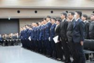 警察官と事務職員、道民の安心安全へ心一つに　北海道警察学校で初の合同入校式