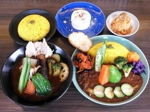 イタリアンと融合したスパイスカレー＆スープカレー　＊Y PIP CCC（ワイピップシーシーシー）＜10区推しグルメ＞
