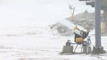 広島で初雪　スキー場で安全祈願祭
