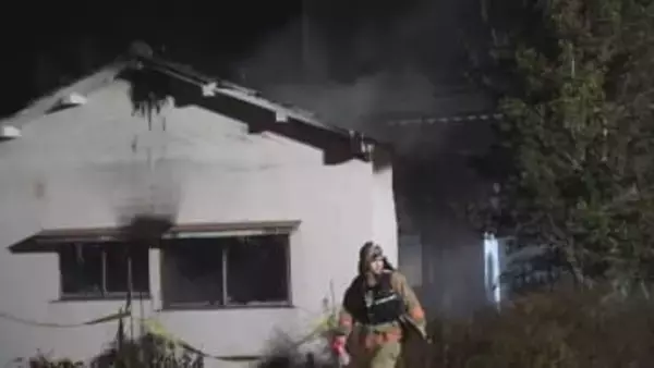 住宅全焼１人死亡　住人の７０代男性と連絡とれず　広島市安芸区