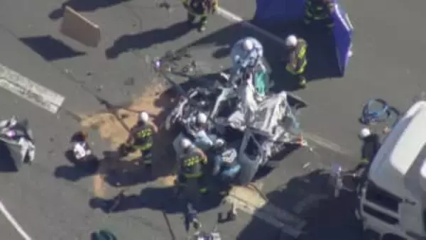 「運転席までつぶれている」尾道バイパスで追突事故　女性１人けが　広島