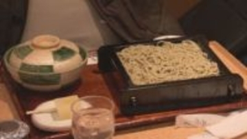 広島市内のデパートで「年越しそば」販売　大勢の買い物客で長い列