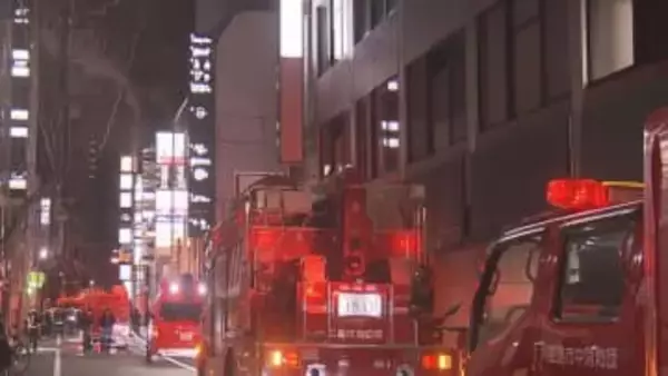 繁華街のビルで火事　１人死亡　飲食店の男性客か　広島