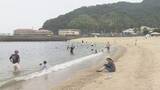 「海の日 海水浴場にぎわう　広島県に熱中症警戒アラート」の画像1