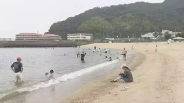 海の日 海水浴場にぎわう　広島県に熱中症警戒アラート