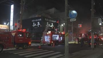 「爆発音みたいな音」広島市佐伯区の飲食店から出火　３棟が全焼