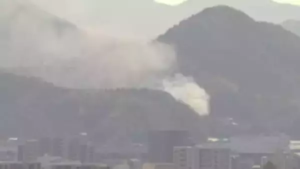 金輪島で林野火災「キャンプ中に燃え移った」　広島市南区