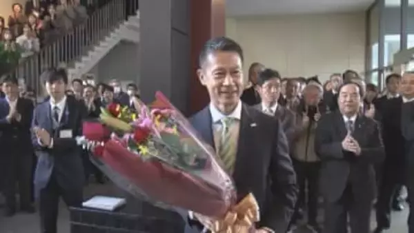 湯崎知事４期１６年の任期終える　「底力を引き出すために汗かいた１６年」　広島