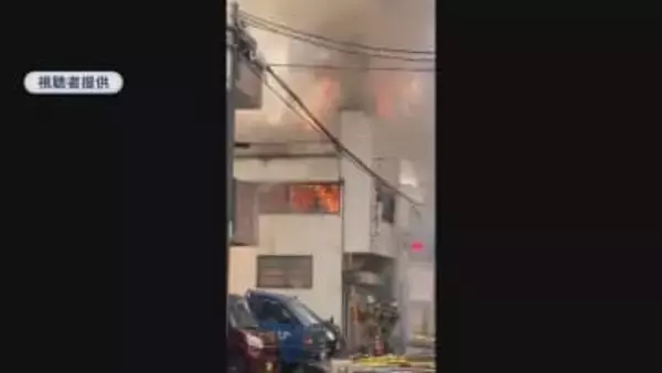 「窓ガラスが割れる音とか聞こえてきて」広島市中区で２階建ての集合住宅が全焼　４０代男性が意識不明で搬送