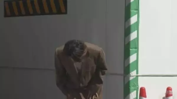 【ゾンビたばこ】カープ羽月被告保釈　報道陣の問いかけに応じず　広島