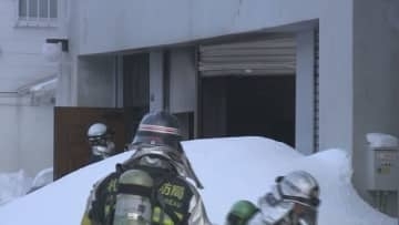 札幌市南区真駒内の住宅で1階内部焼ける火事　70代女性が病院搬送　意識あり命に別状なし