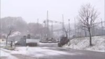 本州と結ぶ送電線が損傷・停止　3系統のうち2つが停止　送電再開めど立たず　青森県の震度6強で