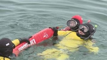 【密着】北海道羅臼の海で挑む過酷な訓練　命を救う「海面救助員」目指す海上保安官の挑戦！