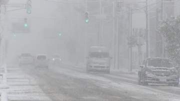 本格的な冬到来　富良野や札幌で積雪、暴風による倒木や休校も…冬型の気圧配置強まり各地で大荒れ