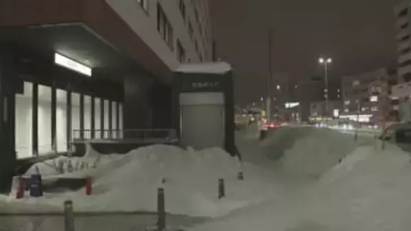 【札幌・白石区から中継】大荒れの札幌　歩道の幅狭く、横断歩道もぼこぼこ　帰宅時間帯、市民の様子は？