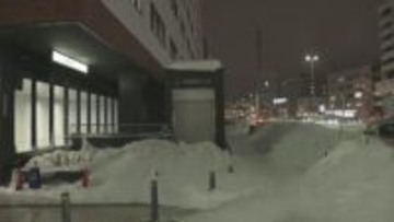 【札幌・白石区から中継】大荒れの札幌　歩道の幅狭く、横断歩道もぼこぼこ　帰宅時間帯、市民の様子は？