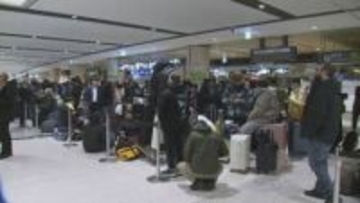 移動手段を失った7000人が新千歳空港に滞留した問題　大雪対応めぐりJR北海道に異例の抗議
