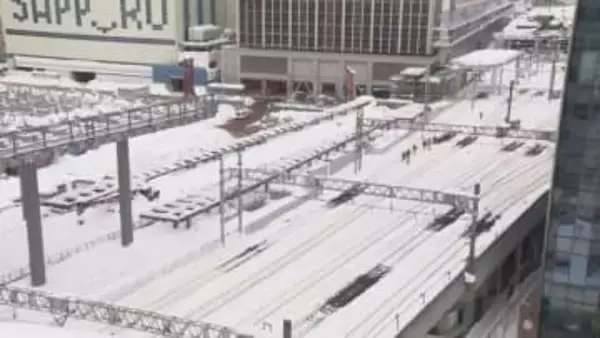 道内大雪　交通機関に乱れ　JR快速エアポート61本含め210本運休　バス運休や遅れ相次ぐ