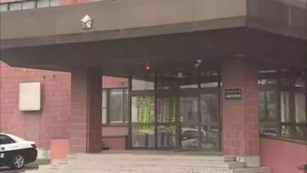 「函館の無職60歳男　スーパーで菓子パンなど約1万円分を窃盗　逮捕時、現金所持せず」の画像